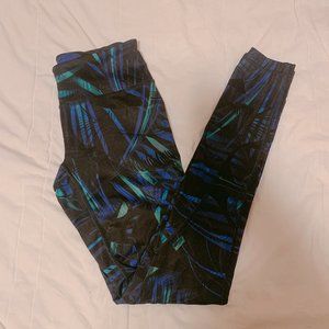 Zella patterned leggings size XS